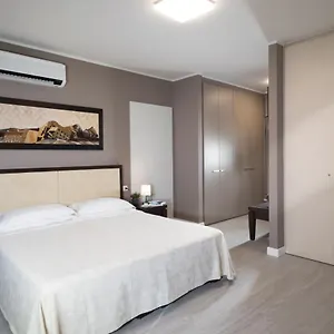 Quadra Key Easy In Apart Otel Floransa