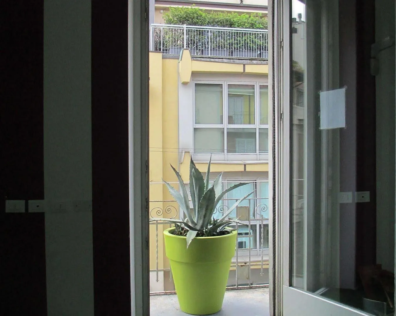 Hostel Gogol'Ostello & Caffe Letterario Milan Italy