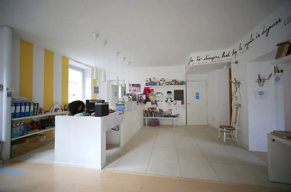 Gogol'Ostello & Caffe Letterario Mailand Hostel